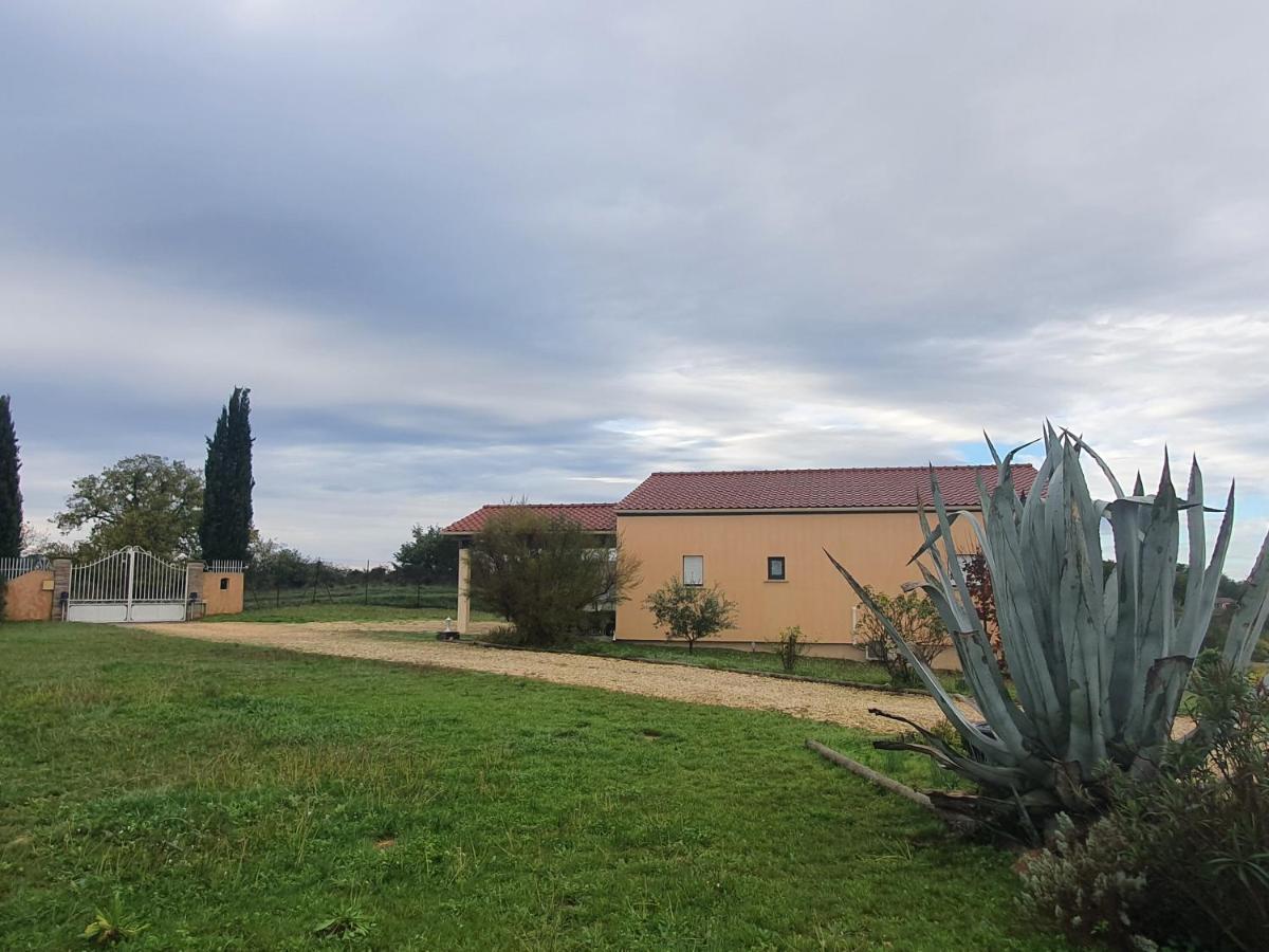 فيلا Domaine Le Licou Potelières المظهر الخارجي الصورة
